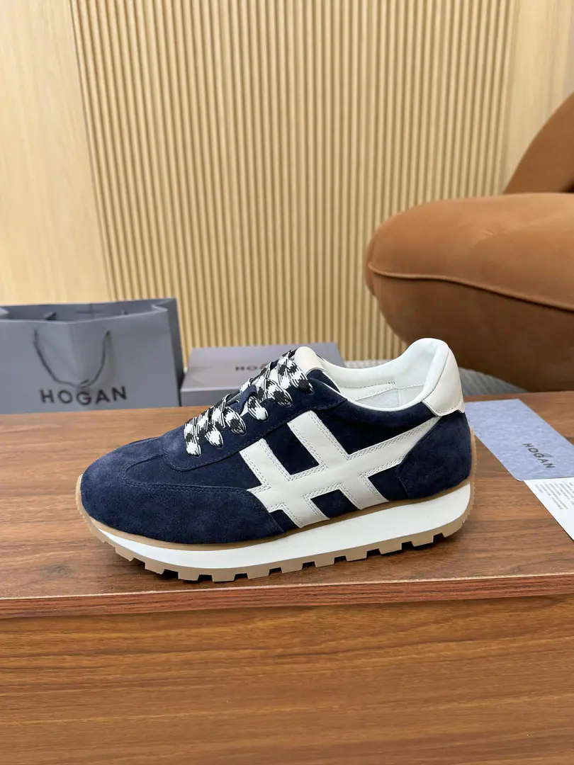 Plant Hogan's new money. HOGANThe bomb number.: HXM7010FZ80UHO01VUBLUE Goods Card: hogan Goods Synchronising folder: HOGAN Men's sneakers. HXM7010Fz80uH ubLue SS2026 Colours: You can choose whatever you want. Origin: Italy et al.（Possible differences in procurement batches, There's a difference in the origin.） Applicable population: Men Introduction to commodities: The cargo.: HXM7010FZ80UHO01VUBLUE Fabulous.: ％Leather description: 86ER SNEAKERS, I'm gonna get a good shot., 35-44Code（45/46Do it.）The transmission will blow.……