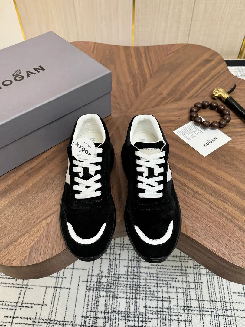 Get out of the factory. Hogan's new money is fresh., HoganMicrobills, leisure sneakers.HXM3710CRNC Same pair of shoes., Lines are loose The soles are light., The inner end of the memory bubble is light and comfortable., Headstart.. 35-44Code, 45- It's a deal.. The transmission will blow.……