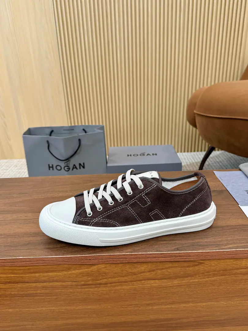 Plant Hogan's new money.HOGAN H Series90The season skateboards inspired the use of cow-coated fabric., The cargo. HXM6910FZ60UYD01VU Functions, Easy. Pattern, Sports and leisure shoes Fabulous., Fly-feather., Bullskins., The soles are so light, they're soaking., The sticker's on the shoe., The dew., Sides are sewn.HForm ID, Create a stereo effect of a layered shadow. Comfortable memory bubbles., Easy to pick., Add a personality to the recreational costumes. 39-44Code（38/45/46You're gonna have to do it or not.）The transmission will blow.………