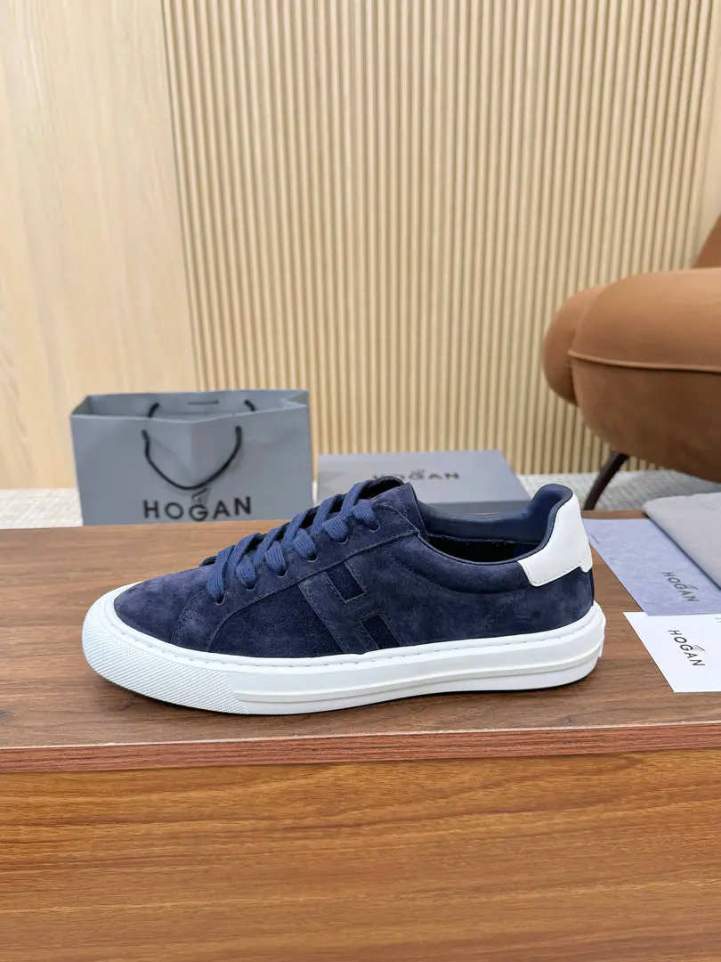 Hogan's new money.HOGAN H Sports and leisure shoes, From90The ice skating movement. Girrit.. The City of the City., I'll put my body on the table., Smart Line, ♪ And so proud ♪ Like, ♪ And the modern city of cooledi. A piece of design package.HLetter, It's a special projection.H, I'm wearing a light shirt., Sports classic leisure shoes. Fabulous., Fly-feather., Bullskins., The soles are so light, they're soaking., The sticker's on the shoe.. Comfortable memory bubbles., Easy to pick., Add a personality to the recreational costumes. 39-44Code（38/45/46You're gonna have to do it or not.）The transmission will blow.………