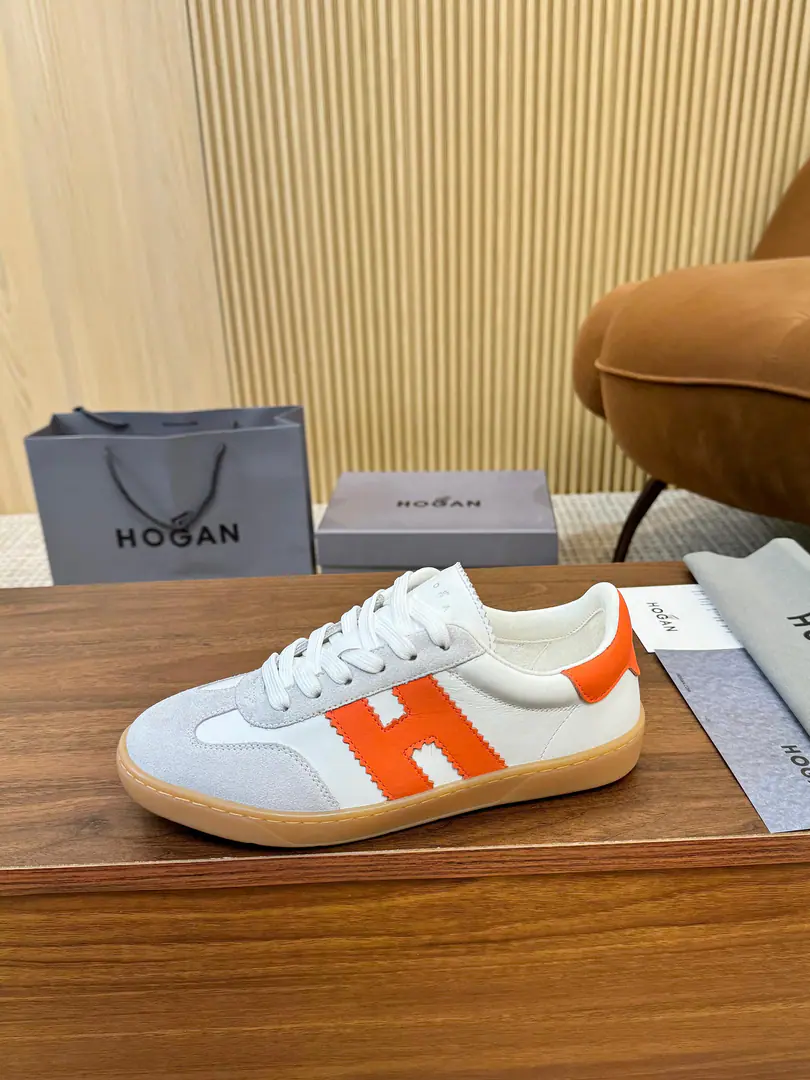 💍Top Version: Same shoe for men and women. HoganHogan. LatestPlatformRecreation series Sports shoes - Tetsu. Original procurement development Make the goods. This one.PlatformSports and leisure shoes, Lines, Reconstruct style, - Let it out. - Good pace.. Smart, ancient elements and urban fashions., The shoes are simple and easy, and they're not new. Send a cabinet for fine packaging🛍📦 ▪️Fabulous.: Original customized import of head-level cattle skin ▪️Uchi.: Original custom customised in soft sheep skin ▪️Otsumi!: Original modeling slide-proof rubber floor ▪️Size: Female36-44Code, （35/45/46It's a deal or a deal.）
