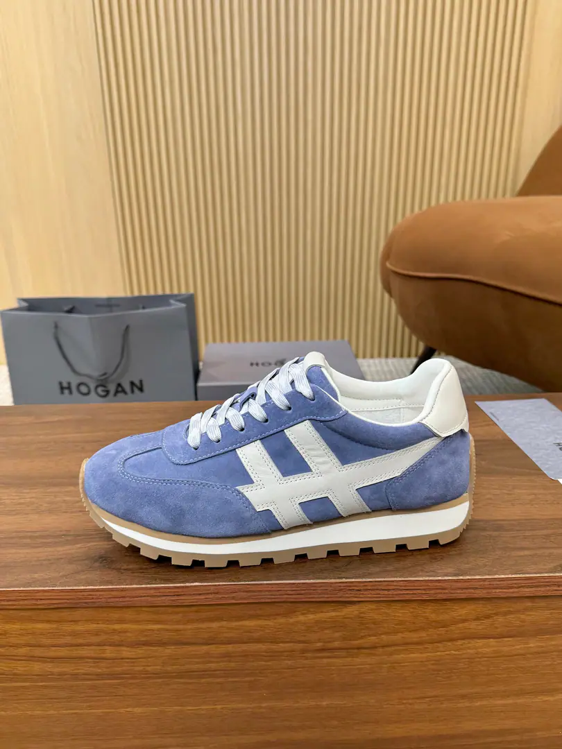 Plant Hogan's new money. HOGANThe bomb number.: HXM7010FZ80UHO01VUBLUE Goods Card: hogan Goods Synchronising folder: HOGAN Men's sneakers. HXM7010Fz80uH ubLue SS2026 Colours: You can choose whatever you want. Origin: Italy et al.（Possible differences in procurement batches, There's a difference in the origin.） Applicable population: Men Introduction to commodities: The cargo.: HXM7010FZ80UHO01VUBLUE Fabulous.: ％Leather description: 86ER SNEAKERS, I'm gonna get a good shot., 35-44Code（45/46Do it.）The transmission will blow.……