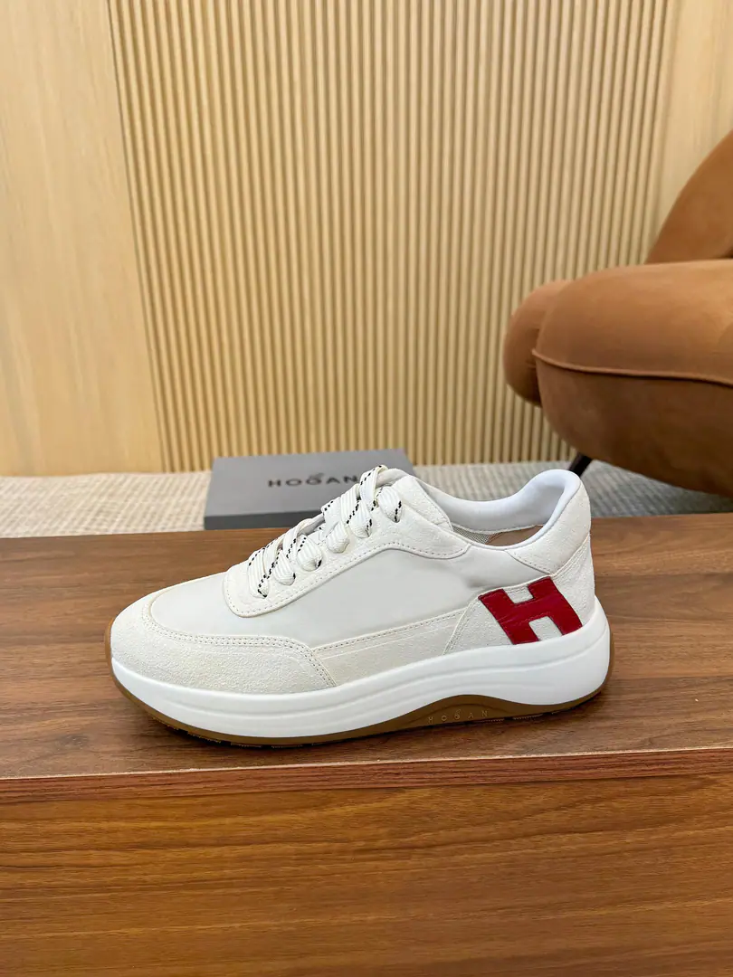 Plant Hogan's new money. HOGAN, H &Chunky Section, Line flow, The heart of the craft., Colored inspiration comes from the urban world.. HOGAN Leisure shoes are made of soft Napa leather., Base High: 4.8CM, SidesarkHAlphabet ID, It's a light skin with a sawing edge., It's a flexible dress experience., Comfortable memory bubbles., Easy to pick., Add a personality to the recreational costumes. 39-44（38/45/46Do it.）The transmission will blow.[Blast.][Blast.][Blast.][John.][John.][John.]…….