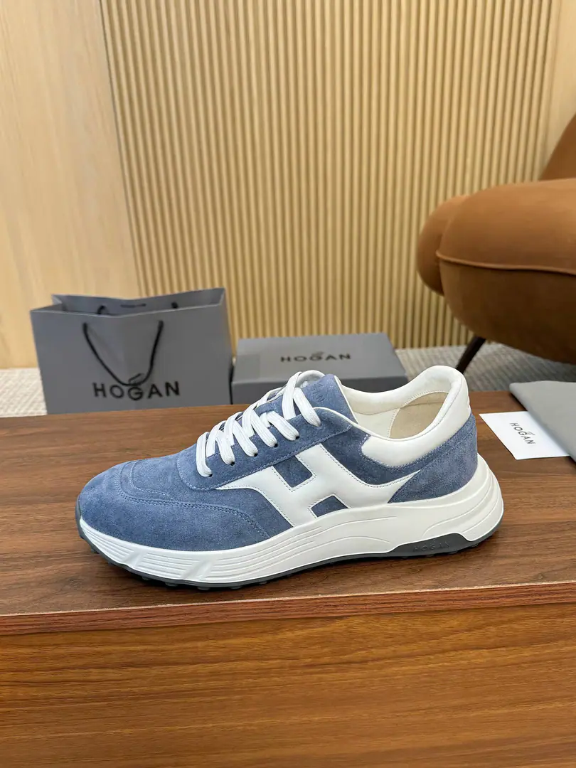 Plant HOGAN·Hogan. 2026New transfer will blow. H-STRIPESA series of couple-skinned old dad's sneakers and leisure sports shoes.. Top Version🔝Original purchase development for sale👍🏻 This sectionH-STRIPESThe series of sneakers were designed to increase their impact in a high-balled depth., It's a new life for the whole shoe., ♪ The shuttle is a dream ♪, - Get the focus., And the modernity of the city.. 🤩 💜Fabulous.: Original custom-made imported cattle leather material 💛Uchi.: In original cow skin. 💚Shoes under the sole.: The only one who's got a very light model is a very high-weight bullet material. ❤️Bottom: NYO4.5cm 🤍Codes: Women36-44, （35/45/46You're gonna have to do it or not.）
