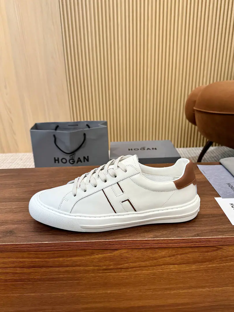 Hogan's new money.HOGAN H Sports and leisure shoes, From90The ice skating movement. Girrit.. The City of the City., I'll put my body on the table., Smart Line, ♪ And so proud ♪ Like, ♪ And the modern city of cooledi. A piece of design package.HLetter, It's a special projection.H, I'm wearing a light shirt., Sports classic leisure shoes. Fabulous., Fly-feather., Bullskins., The soles are so light, they're soaking., The sticker's on the shoe.. Comfortable memory bubbles., Easy to pick., Add a personality to the recreational costumes. 39-44Code（38/45/46You're gonna have to do it or not.）The transmission will blow.………