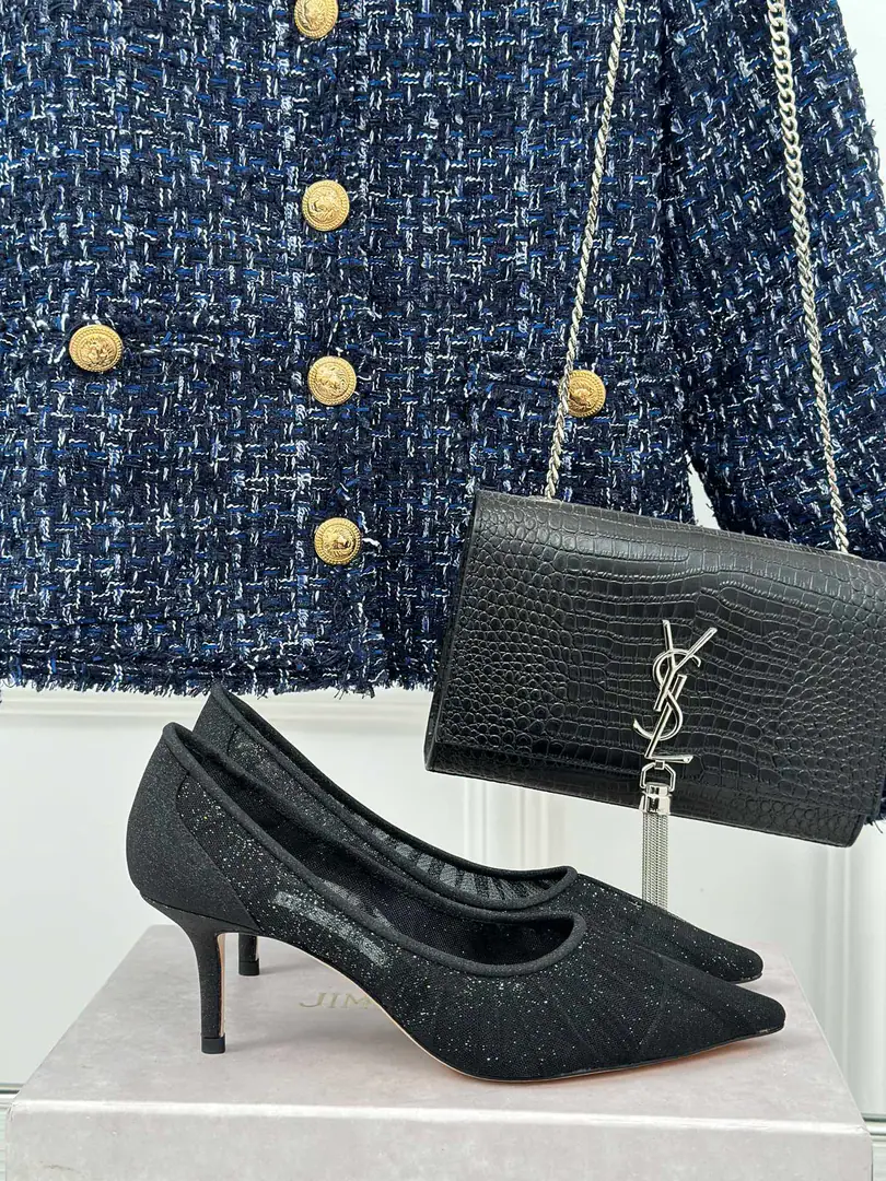 Plant price Jimmy Choo｜Jimmy Chow.LOVEnettle series JCThe shoes are known to be fairies without exception. Especially the splendor. A pure hand-crushing process. It's time-consuming. The veil is hidden. It's a little sexy. It's perfect for a wedding shoe. It's a fairy.🧚‍♀️ The fabric uses the import net veil.➕Flash. The foot is mixed sheep skin. Italian imports of cattle and skin He's tall.: Floor /6.5cm/8.5cm Codes: 35-39（ 40 41 I'll make sure I don't change it.）