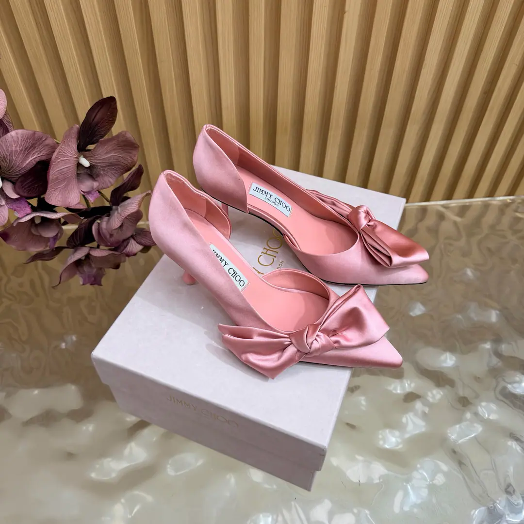 2026Spring and summer.🧡Jimmychoo The layout and details are too elaborate.！Newsull🧡 The side cat and sandals. The most interesting part of this series is the aversion and the small surprise.！ Soft pink can be bold., The color is contagious.. Sandra ChoiMove super-paper peyman into Milan., ♪ All around the green and the flowers ♪, It's like walking into a super-realistic fairyland. This seasonJimmy ChooThe most amazing thing to me is that...“Re-creation of Lacey.”. Metal Shoe Head Collapse, It's no longer just a sign of tenderness., It's deconstructed., String, I'll be the one on the shoe. Fabulous.: Shinseng Uchi.: Imported a parchment. Otsumi!: Import of original Italian cow skin He's tall.: 7cm Codes: 35–42（40 41 42Custom)