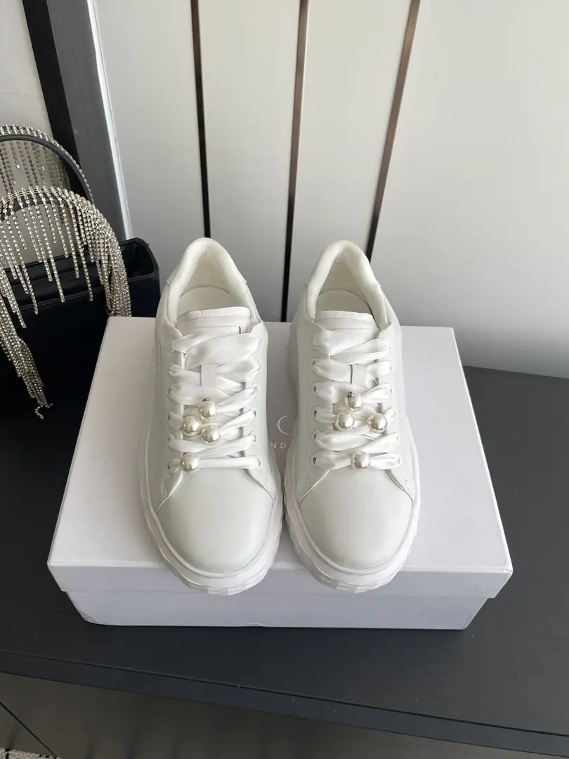 🏧𝐉𝐈𝐌𝐌𝐘 𝐂𝐇𝐎𝐎Chow Yuji. The latest spring and summer.JcNew paragraphDiamond Sports shoes. The shoe face is a customized swirling of Lecca and a little swarthish crystal to the full brand., Tide The soles are brand-based elements that are highly resistant to diamond-shaped plastics. The thinning and height of the soles of the shoe makes it easier for the sight to feel less oppressive than the foot. A fashion., Comfortable., A hundred., ♪ The one that's so luxuriant ♪DiamondThe sneakers are worth it. Fabulous.: Original import of head-level cattle skin Uchi.: The original Lecca is in the air. Otsumi!: Original glass combination bottom Codes: 35-40（40Do it.）