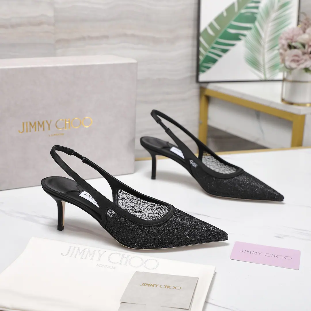 Maximum Version💯💯💯 Jimmy ChooNewest tow 2026ssThe netting is hot and empty. ⚡Jimmy Chow.LOVEnettle series JCThe shoes are known to be fairies without exception. Especially the splendor. A pure hand-crushing process. It's time-consuming. The veil is hidden. It's a little sexy. It's perfect for a wedding shoe. It's a fairy.🧚‍♀️ The fabric uses the import net veil.➕Schwartz. The foot is mixed sheep skin. Italian imports of cattle and skin He's tall.: 6.5cm Codes: 35-42（ 41/42 I'll make sure I don't change it.） Plant