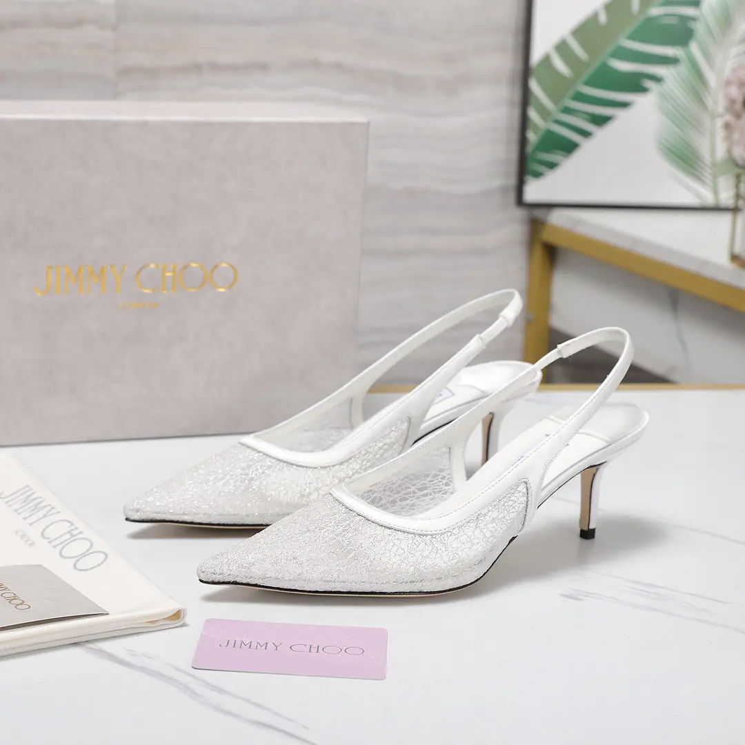 Maximum Version💯💯💯 Jimmy ChooNewest tow 2026ssThe netting is hot and empty. ⚡Jimmy Chow.LOVEnettle series JCThe shoes are known to be fairies without exception. Especially the splendor. A pure hand-crushing process. It's time-consuming. The veil is hidden. It's a little sexy. It's perfect for a wedding shoe. It's a fairy.🧚‍♀️ The fabric uses the import net veil.➕Schwartz. The foot is mixed sheep skin. Italian imports of cattle and skin He's tall.: 6.5cm Codes: 35-42（ 41/42 I'll make sure I don't change it.） Plant