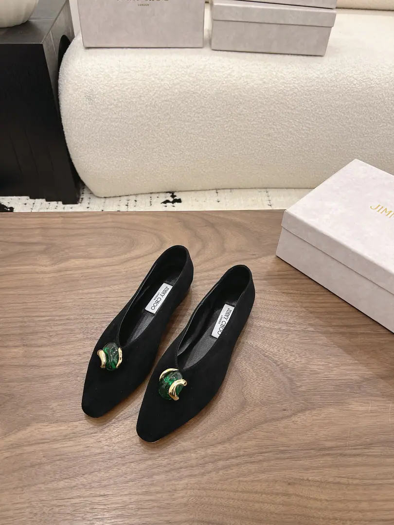 Jimmy Cho*26ssSummer's new gems with sharp-headed soles. It's a very strong, ancient art., Tiny shoes, your feet., The light-featur is a good quality., The metallic stumps are wrapped in the face of shoes., It's colorful., It's a unique touch of precision.. It's extremely plastic., Pure suit pants., Blank long dress., Jane's straight jeans., It's perfect with a half-breath dress., Daily commute, - Good afternoon, girl., A light business party can be easily managed.. Shoe.: Refraction Uchi.: Lamb skin. Otsumi!: That's a big one. size: 35-41Code（40, 41Code custom is not to be changed）