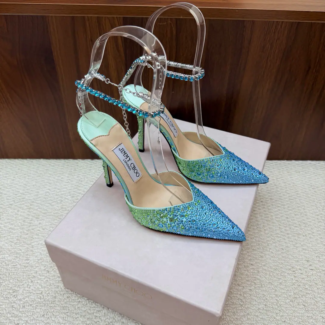 ￼ Aquatic Star🌃 ⚠️2026New Colour 🎀Jimmy Choo🎀Morten's shoe., The street tap.SAECrystal chains, heels. Trailer Series Fancy scalding diamond. - The rainbows. （The whole shoe is schwarochian.）Personal sandals., 99％ A unique individual., Add1%It's a great inspiration., It's full of movies., You'll be a big piece in seconds.. Light it up., Show off., Romantic writing is ready., Lighten up your good mood.. ➰Heel is a man-made drill., Original custom-made crystal drilling necklace embedded in secret, Weave the starlight screens. Fabulous.: It's a very high-quality silk drill. Inner: - Good little sheep. Otsumi!: Italy IIIATier cattle skin. He's tall.: 10cm Codes: 35－39 （40, 41, 42 I'll make sure I don't change it.）
