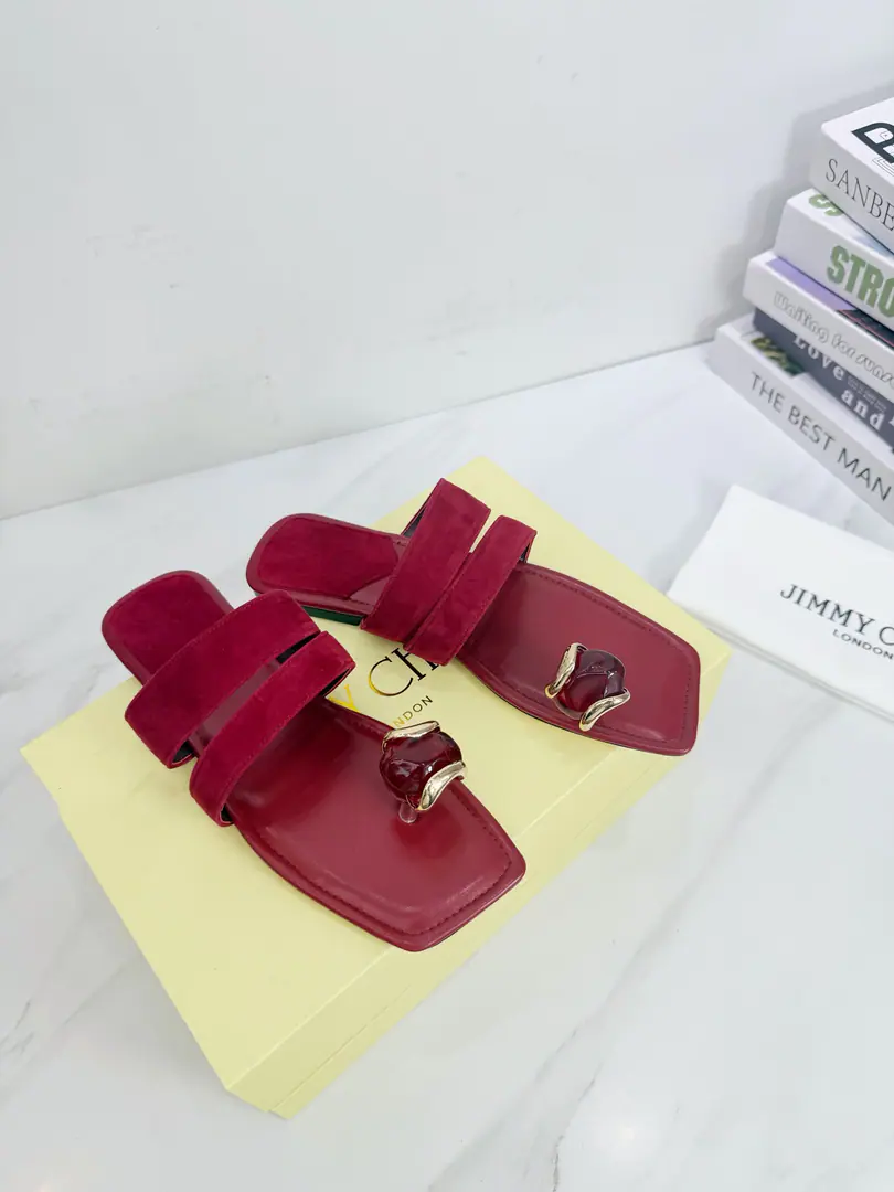 Get out of the factory. JIMMY CHOO(Jimmy Chow.) 💝💝💝It's a very comprehensive fashion brand., Hong Kong,The big fashion blogger and star of America has a high profile for women., - It's a game., The pair of sandals in the back of the heel.. Australian pointer. Circle Head, Header Series, It's beautiful., Loved grace., ♪ Love the future of the smug ♪, Just looking at it and wanting to have it right away., But a pair of fine heels is a trick.～～～～～～～～～～～～～～～～～ 💝It's a series of great things., A lady of no concern., And then they create a different overall effect., Jimmy Choo Designing something that inspires women to remain unattractive.💝💝💝 1⃣️Fabulous.: Import of sheep 2⃣️Uchi.: Imported a parchment. Super soft and delicate. 3⃣️Otsumi!: The original Italian is really colory. 4⃣️Codes: 35One.39(40.41.42.Custom)