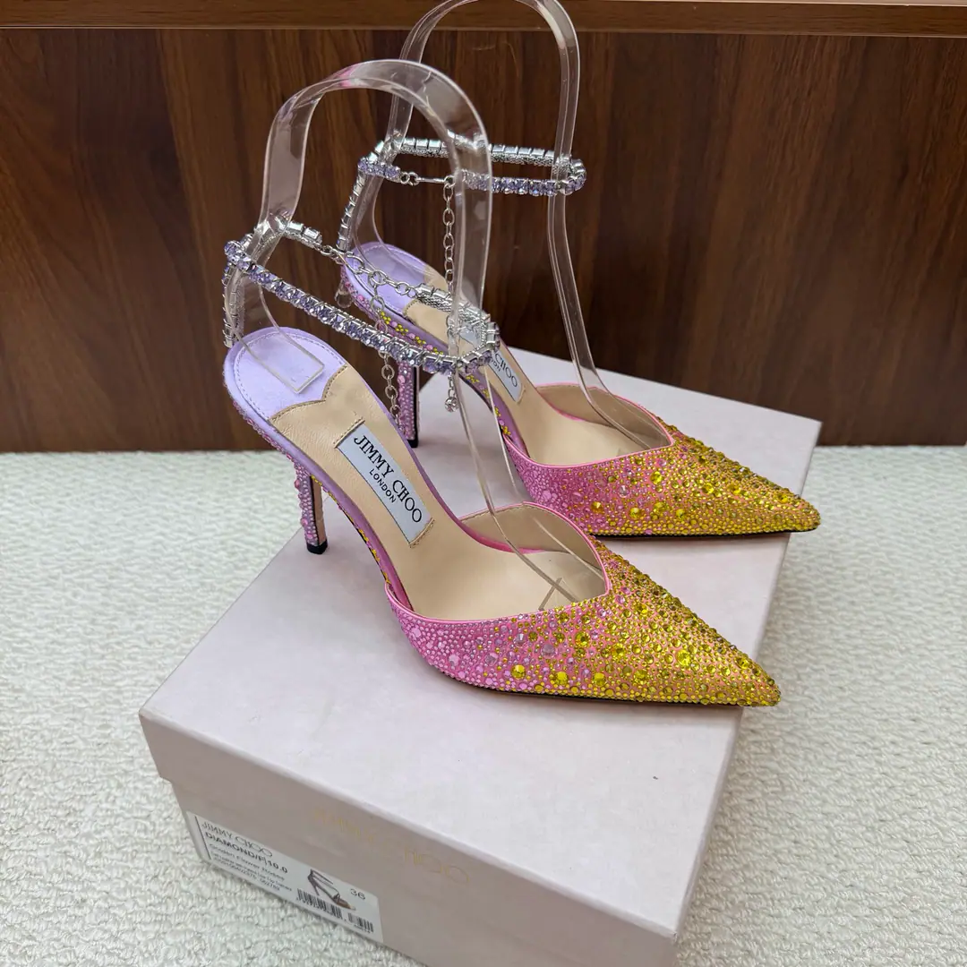 ￼ Aquatic Star🌃 ⚠️2026New Colour 🎀Jimmy Choo🎀Morten's shoe., The street tap.SAECrystal chains, heels. Trailer Series Fancy scalding diamond. - The rainbows. （The whole shoe is schwarochian.）Personal sandals., 99％ A unique individual., Add1%It's a great inspiration., It's full of movies., You'll be a big piece in seconds.. Light it up., Show off., Romantic writing is ready., Lighten up your good mood.. ➰Heel is a man-made drill., Original custom-made crystal drilling necklace embedded in secret, Weave the starlight screens. Fabulous.: It's a very high-quality silk drill. Inner: - Good little sheep. Otsumi!: Italy IIIATier cattle skin. He's tall.: 10cm Codes: 35－39 （40, 41, 42 I'll make sure I don't change it.）