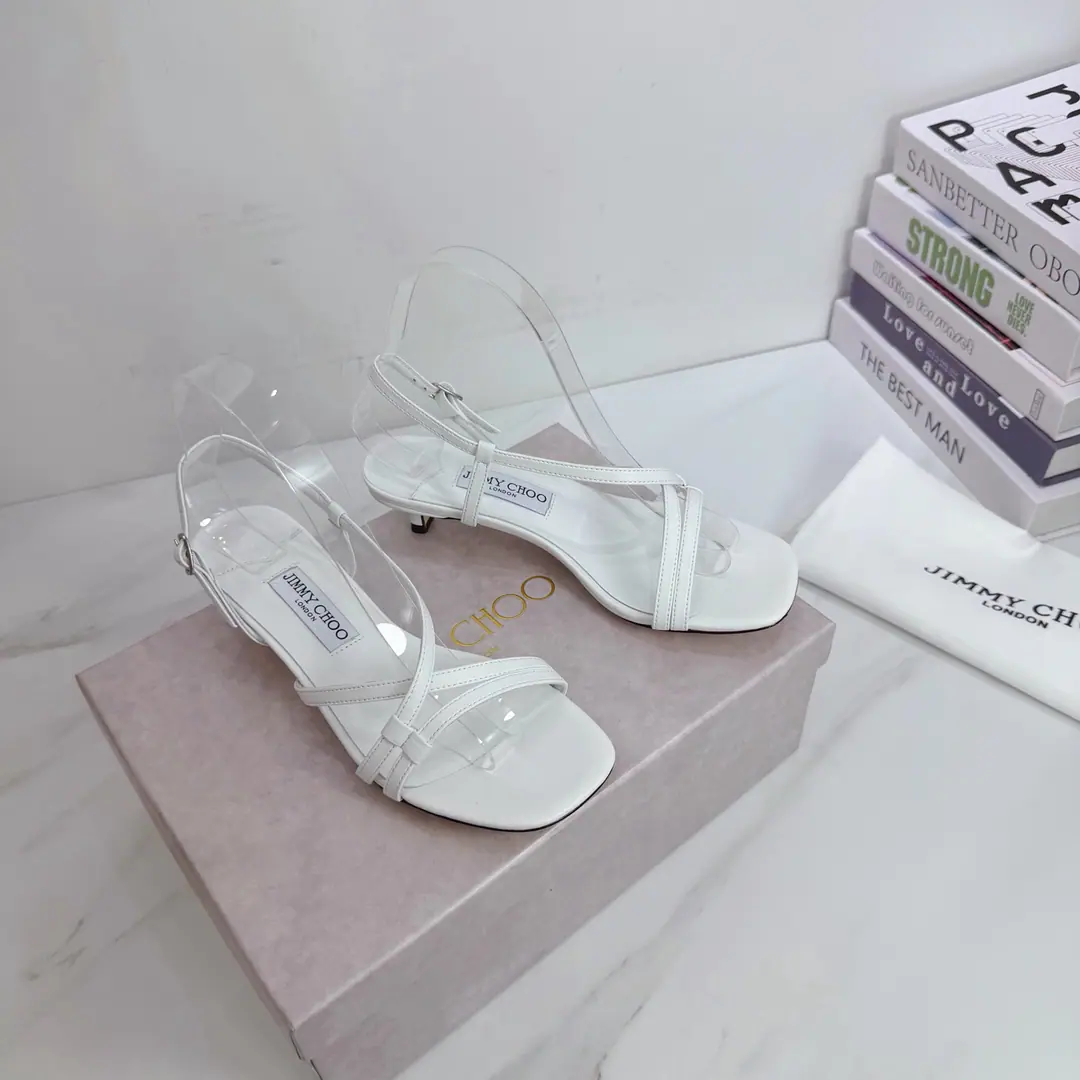 Get out of the factory. JIMMY CHOO(Jimmy Chow.) 💝💝💝It's a very comprehensive fashion brand., Hong Kong,The big fashion blogger and star of America has a high profile for women., - It's a game., The pair of sandals in the back of the heel.. Australian pointer. Circle Head, Header Series, It's beautiful., Loved grace., ♪ Love the future of the smug ♪, Just looking at it and wanting to have it right away., But a pair of fine heels is a trick.～～～～～～～～～～～～～～～～～ 💝It's a series of great things., A lady of no concern., And then they create a different overall effect., Jimmy Choo Designing something that inspires women to remain unattractive.💝💝💝 1⃣️Fabulous.: Import of sheep skin 2⃣️Uchi.: Imported a parchment. Super soft and delicate. 3⃣️Otsumi!: The original Italian is really colory. He's tall.3.5 4⃣️Codes: 35One.39(40.41.42.Custom)