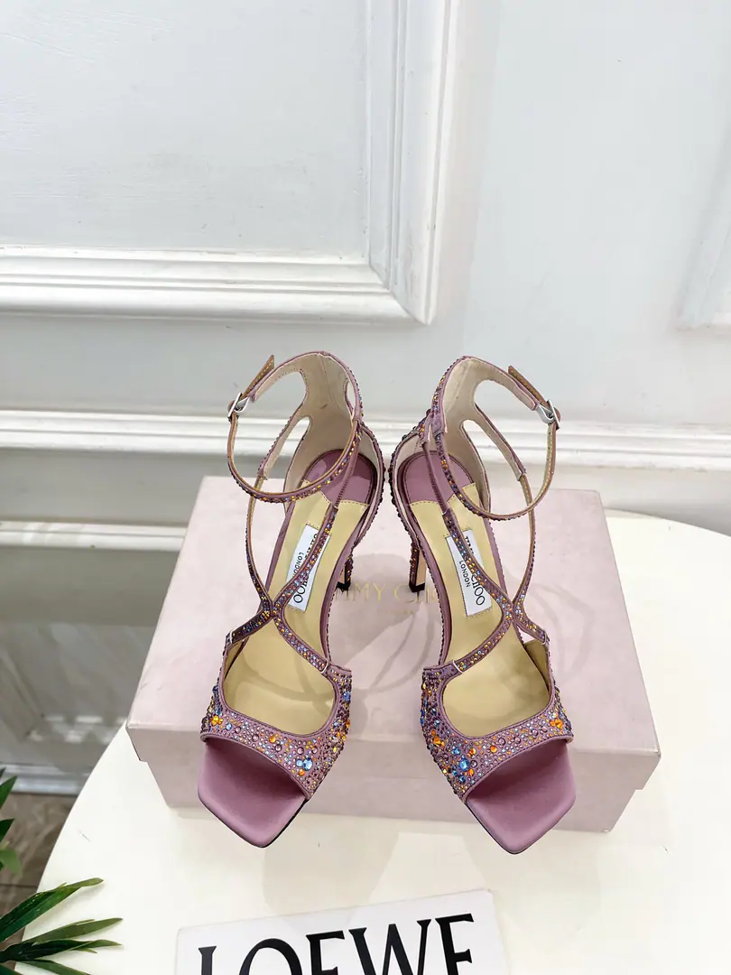JimmyChoo Jimmy Chow. 26𝐬𝐬 ✨ 2026New The cabinet is up to date.JCThe fish with the high-mouthed heel of sandals. BS- A gift. A super comfortable shoe with its feet., It's been a long time., The charm of fashion begins with the foot., ♪ I'm jealous of my eyes ♪, The sharp heels this year are more rosy., It's starting to lead fashion again., I'll take a look. ！ Shoe.: Original high-prescription fabric Uchi.: Imports of sheep's skin Otsumi!: The original Italian is a big one. He's tall.: 10cm Size: 35~39（40.41I'll make sure I don't change it.） Plant price Numbering: 2608045