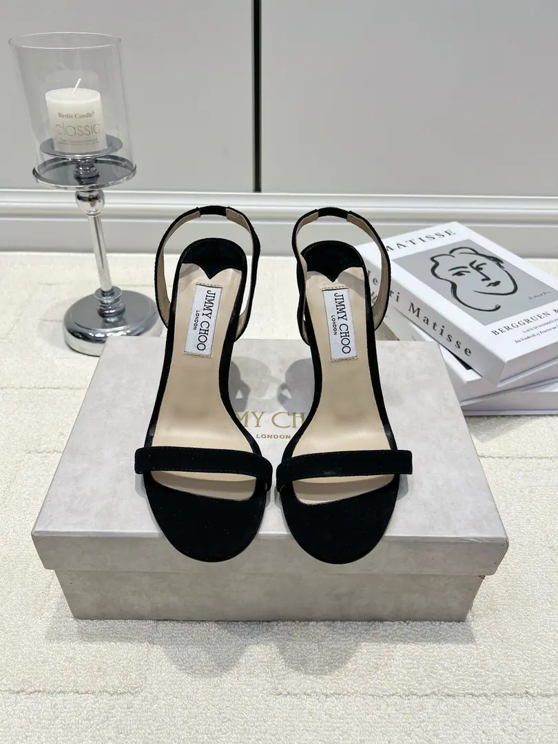 G Jimmy ChooBlack strip with sandals.26ss Summer hotties just needed it. JCThe high heels are too long for your legs. Very simple band design, Maximize display of the back of the feet, Long legs.10cm The classic black sheep. It's a good quality., You're a low profile and a woman. Back tripping to the foot., I can't walk away., ♪ Say goodbye to your troubles ♪ It's a good ratio., Shopping., Date, The party's been a long time without stress. With a tarts., Fix your jeans., Little black dress., I'm not sure I can do that. Summer date., Party., I'll take care of the commuting suit., The mood is just full. ▪Shoe.: The sheep, the revel. ▪Foot.: In the sheep's skin. ▪Otsumi!: That's a big one. ▪Codes: 34-42（34.40.41.42I'll make sure I don't change it.）