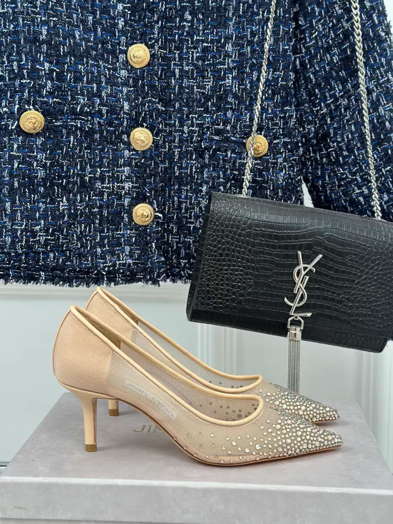 Plant price Jimmy Choo｜JcClassic Crystal The sarcophagus' staircases.🔥 A super-sink.！It's so beautiful that it's suffocating. The super-fascinating Schwartz Crystal Drizzle. bling blingDrip... The super-bigmous woman of feet.✔️ Use import netting on the shoe./Schwartz's Crystal Drilling. The insides are full of pebbles. Italian imports of cattle and skin He's tall.: Floor/6.5cm/8.5cm Codes: 35-39（ 34/40/41 Custom）