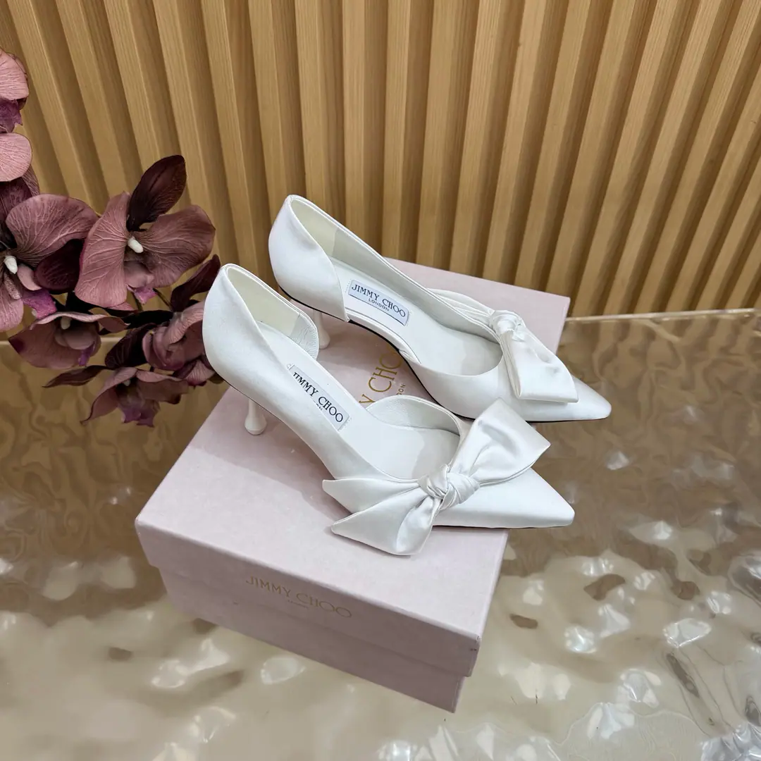 2026Spring and summer.🧡Jimmychoo The layout and details are too elaborate.！Newsull🧡 The side cat and sandals. The most interesting part of this series is the aversion and the small surprise.！ Soft pink can be bold., The color is contagious.. Sandra ChoiMove super-paper peyman into Milan., ♪ All around the green and the flowers ♪, It's like walking into a super-realistic fairyland. This seasonJimmy ChooThe most amazing thing to me is that...“Re-creation of Lacey.”. Metal Shoe Head Collapse, It's no longer just a sign of tenderness., It's deconstructed., String, I'll be the one on the shoe. Fabulous.: Shinseng Uchi.: Imported a parchment. Otsumi!: Import of original Italian cow skin He's tall.: 7cm Codes: 35–42（40 41 42Custom)