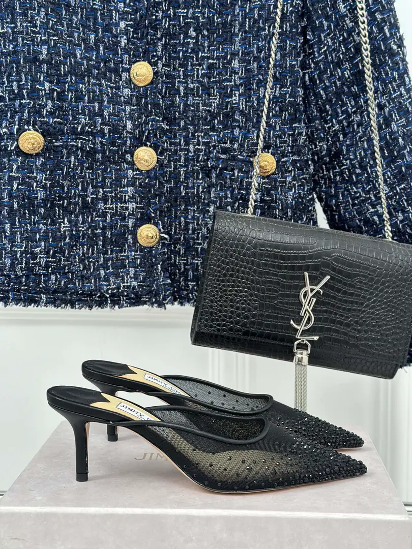 Plant price Jimmy Choo｜JcClassic Crystal The sarcophagus with the pinheads and the heels.🔥 A super-sink.！It's so beautiful that it's suffocating. The super-fascinating Schwartz Crystal Drizzle. bling blingDrip... The super-bigmous woman of feet.✔️ Use import netting on the shoe./Schwartz's Crystal Drilling. The insides are full of pebbles. Italian imports of cattle and skin He's tall.: Floor/6.5cm Codes: 35-39（ 34/40/41 Custom）