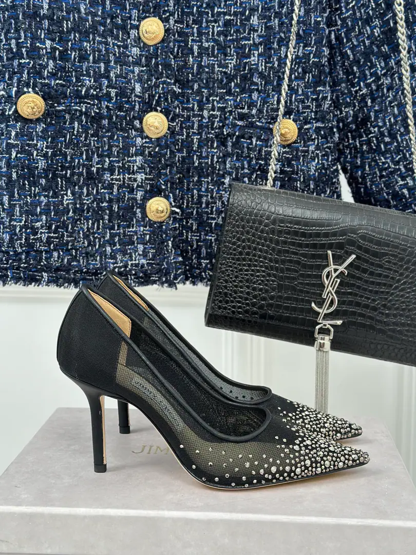 Plant price Jimmy Choo｜JcClassic Crystal The sarcophagus' staircases.🔥 A super-sink.！It's so beautiful that it's suffocating. The super-fascinating Schwartz Crystal Drizzle. bling blingDrip... The super-bigmous woman of feet.✔️ Use import netting on the shoe./Schwartz's Crystal Drilling. The insides are full of pebbles. Italian imports of cattle and skin He's tall.: Floor/6.5cm/8.5cm Codes: 35-39（ 34/40/41 Custom）