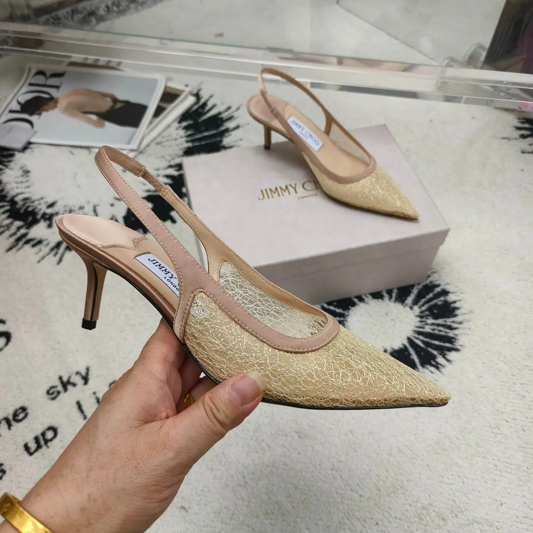 JIMMY CHOO Almond.