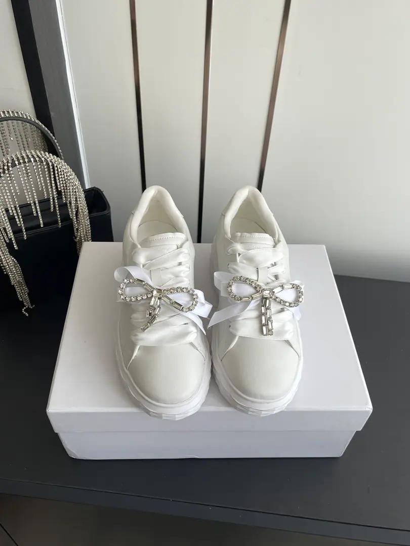🏧𝐉𝐈𝐌𝐌𝐘 𝐂𝐇𝐎𝐎Chow Yuji. The latest spring and summer.JcNew paragraphDiamond Sports shoes. The shoe face is a customized swirling of Lecca and a little swarthish crystal to the full brand., Tide The soles are brand-based elements that are highly resistant to diamond-shaped plastics. The thinning and height of the soles of the shoe makes it easier for the sight to feel less oppressive than the foot. A fashion., Comfortable., A hundred., ♪ The one that's so luxuriant ♪DiamondThe sneakers are worth it. Fabulous.: Original import of head-level cattle skin Uchi.: The original Lecca is in the air. Otsumi!: Original glass combination bottom Codes: 35-40（40Do it.）