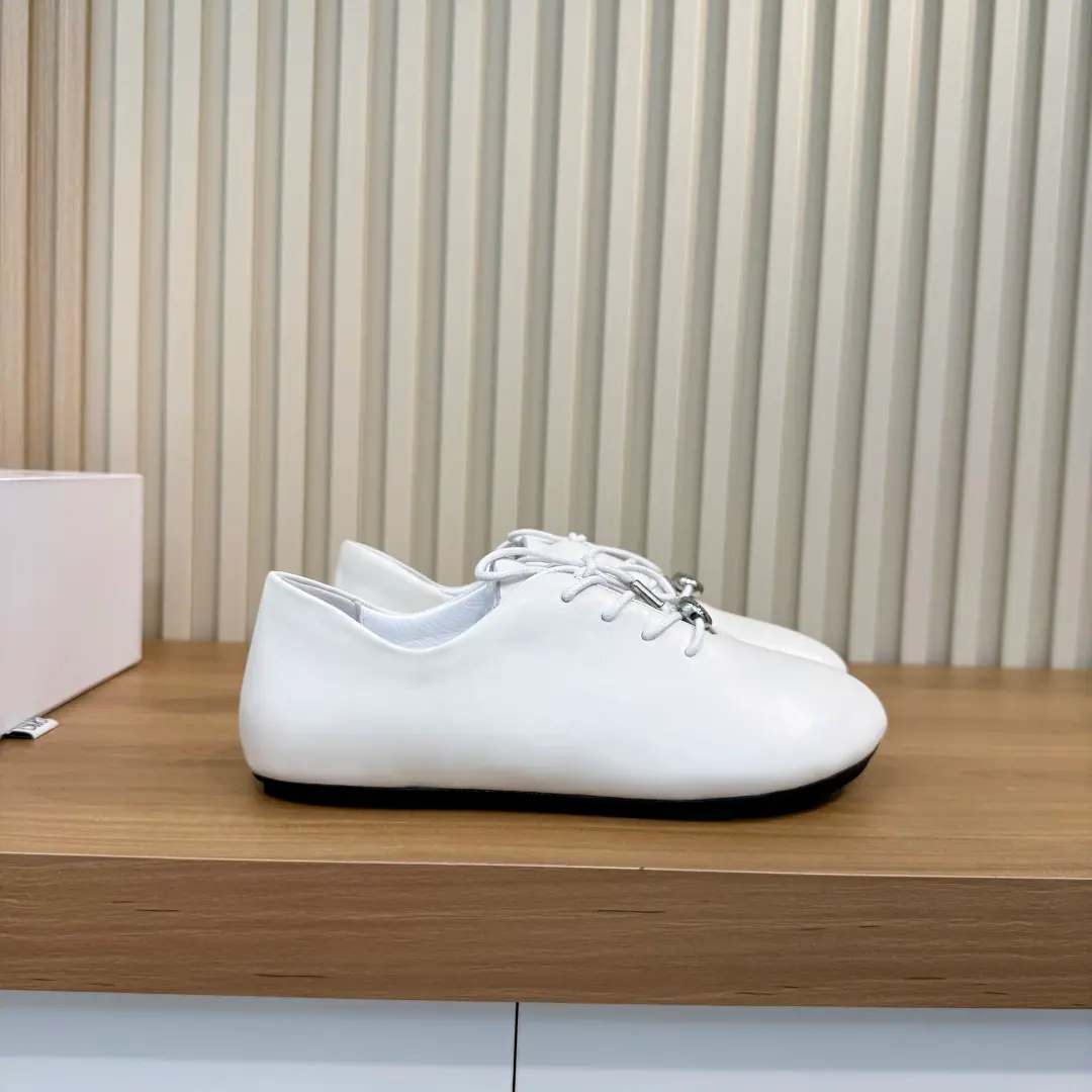 Plant price Loewe/Loi Yi Wai. Newly-new co-operative series of shoes. Brands and Swiss high-performance sports brandsonThe series of works that we've been working on together is dedicated to cities and outdoors., To demonstrate fully the scientific and technological qualities of sustainability.. This time, I'll be working together., Specialized technical andloeweThe great combination of the Rover process., In production and design, For urban life and outdoors. ✔The shoe face is covered in a head of cattle. ✔It's a big one to use exclusive import. ✔Size: 36-40 4041I'll make sure I don't change it. Full original package