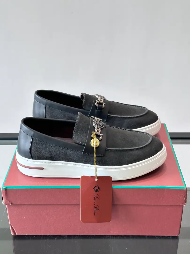 ​​Loro Piana Summer Walk LeFlell Shoes.​​, The skin of the furs and the white thick bottom., Metal locking decoration, Hand-sewn threads. Totally." Old Money. Fought the shoes.+Lock Details, Soft., Be casual, but not casual.. It's a classic., I can keep up with my daily commutes and leisure., I'm not bored with air.. size: 39-44（38.45Custom）