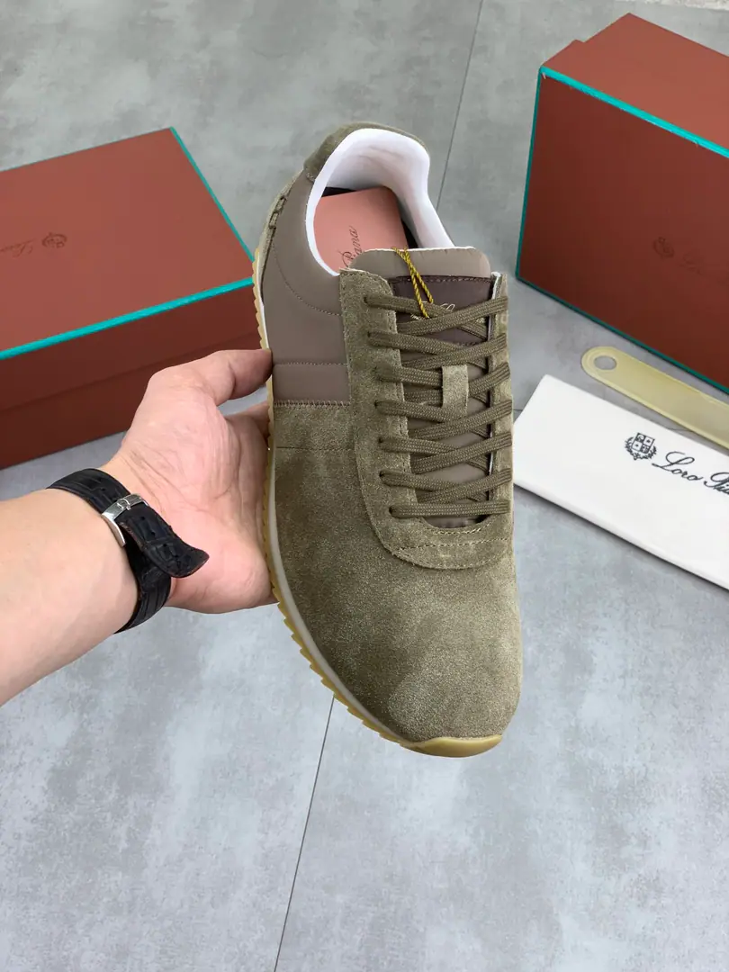 Plant price Real value High Quality The latest couple.🧑‍🤝‍🧑A leisure shoe.Loro Piana 💯Top level💯Purchase original copy💯 At1924Year4Month24The day we created the existing one.Loro PianaCompany. The family business is now the sixth generation., Quality goods for customers who are good at taste and quality👉👉👉 Import originals of fabrics and fabrics, The skin of the bulls in the inner stripes is made. Hand-made threads with cattle and feet Original Packaging High-end Big Bottom Codes: Women35-40 Men38-46 Multiple Colours Full package