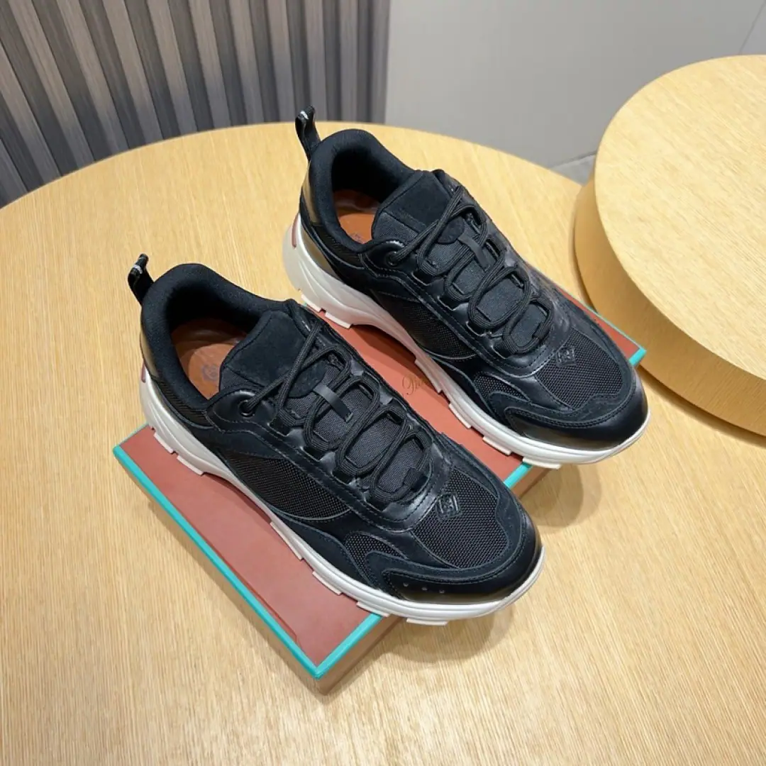 Minoru. 【loro piana】New Mokasin shoes.🔍Top-level requisition🇮🇹 The guy on the street is a good-ass recreational shoe., The shoe face is based on original cow skin., The classic large-scale version shows a man's morale., Original web cover, cattle leather cushion., Shoes under the sole.: The original plant is used for the original base., It's super comfortable to be a sole-acting base., The original factory and the single.🔍High Quality, You can come in and out., Welcome to the comparison., Codes 38-45