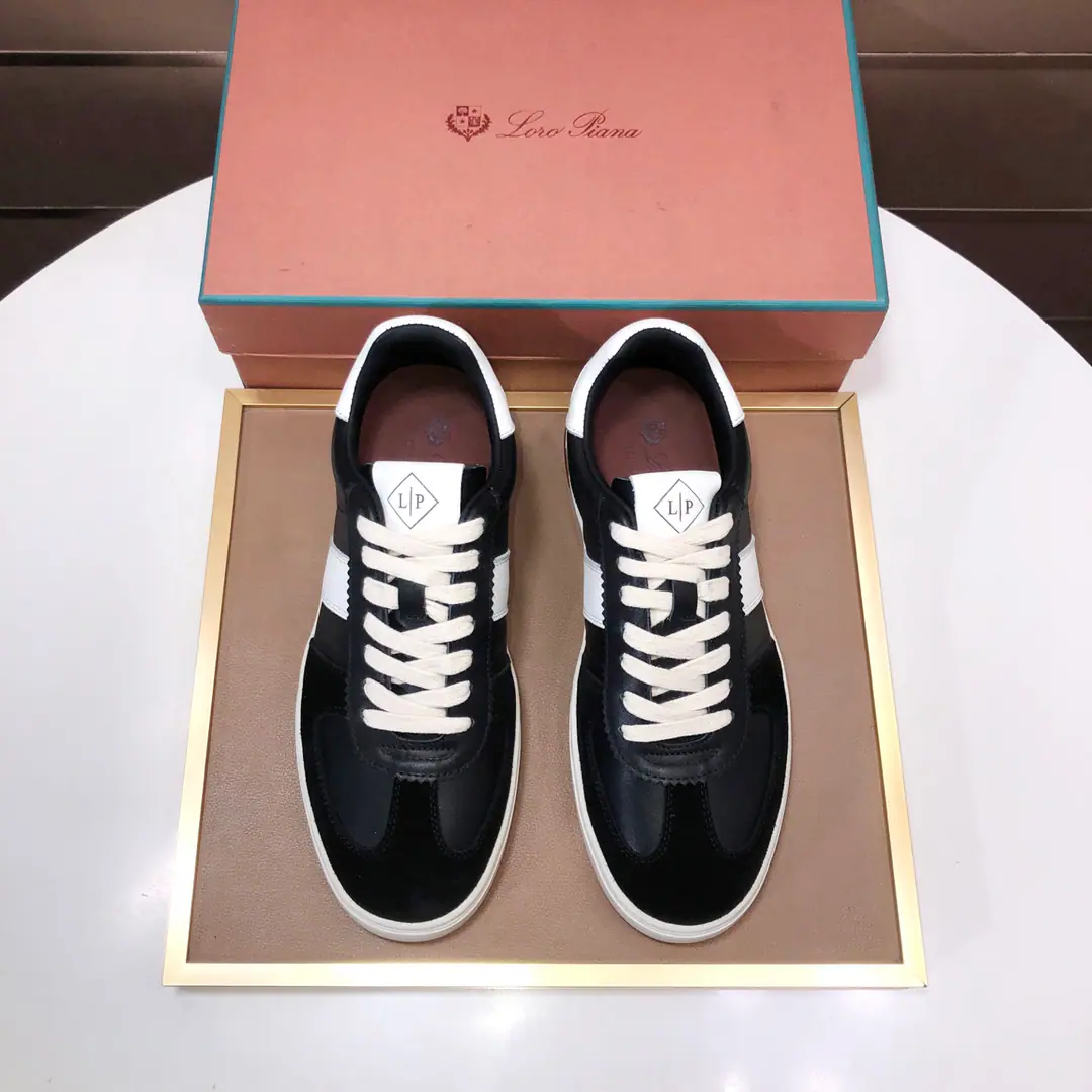 Get out of the factory. 【𝐥𝐨𝐫𝐨 𝐏𝐢𝐚𝐧𝐚 】lpClassic LeFoo shoes., Italian Treasure brand., The only brand that matches Ames.！Wear them to know we can't fail our feet., I'll have a little wool on my shoe., In the skin of the watered cow.➕Skins and feet. Official original glass floor, The locket.. Unique original packaging（The medal.➕Brand paper➕Outbox➕Handbag.）Codes: 38-46(45 46Custom)