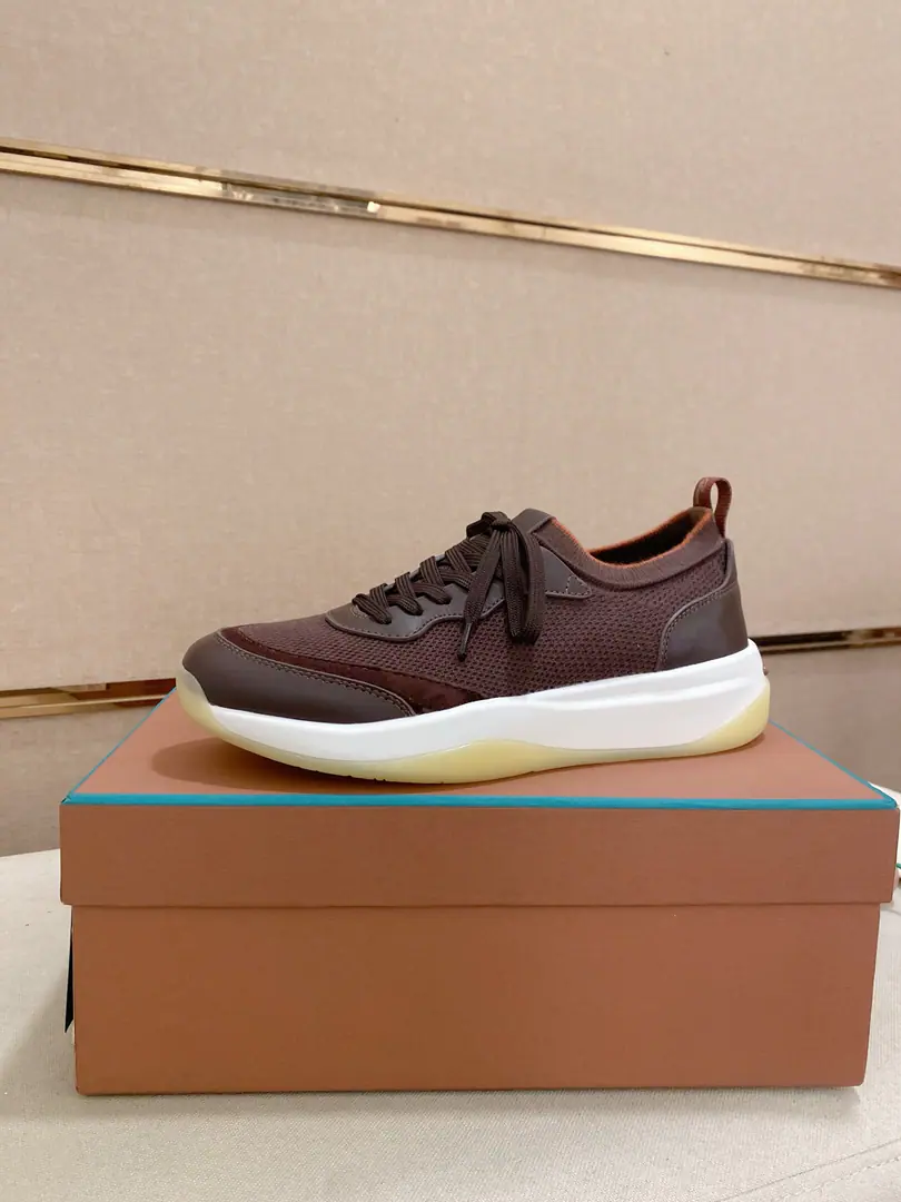 Plant prices: 🔥𝐥𝐨𝐫𝐨 𝐏𝐢𝐚𝐧𝐚 lpClassic LeFoo shoes., Italian Treasure brand., The only brand that matches Ames.！Wear them to know we can't fail our feet., The shoe face is imported with a pair of air-flying noodles., Water-tied cattle mats and feet Official original glass floor, The locket.. Unique original packaging（The medal.➕Brand paper➕Outbox➕Handbag.）Codes: 38-44. - It's a deal.45-46