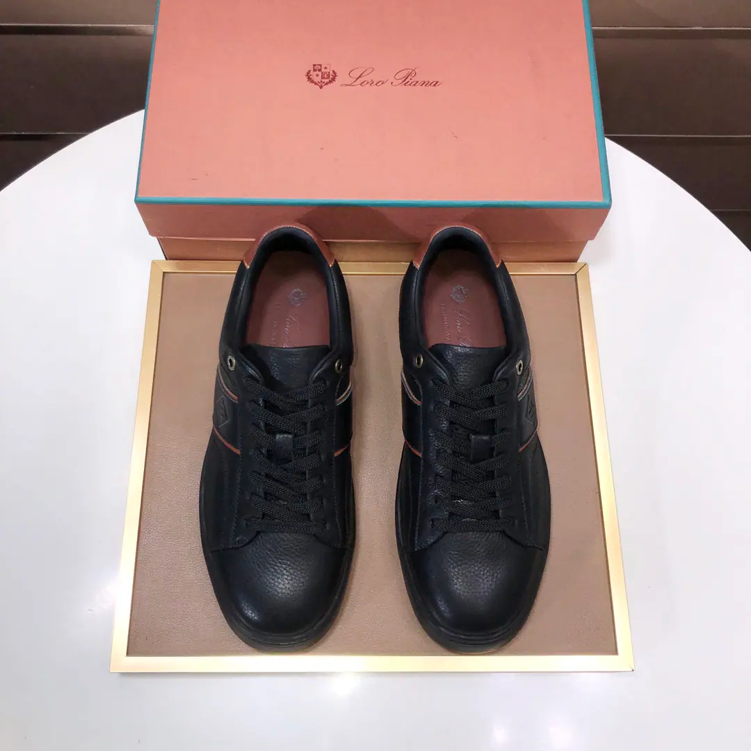 Get out of the factory. 【𝐥𝐨𝐫𝐨 𝐏𝐢𝐚𝐧𝐚 】lpClassic LeFoo shoes., Italian Treasure brand., The only brand that matches Ames.！Wear them to know we can't fail our feet., I'll have a little wool on my shoe., In the skin of the watered cow.➕Skins and feet. Official original glass floor, The locket.. Unique original packaging（The medal.➕Brand paper➕Outbox➕Handbag.）Codes: 38-46(45 46Custom)