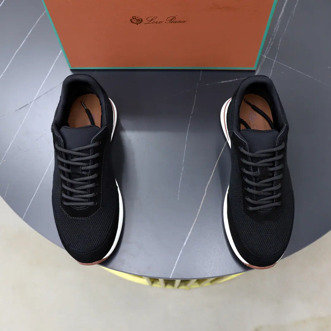 Get out of the factory. LP It's a new home. Loro Pian* Noyun.*- Hey, Jaya. Week End Walk Men's net-faced cow skins swipe hairy leisure shoes. Official sales price RMB, This is a leisure shoe.WindFibre needles., Shows a distinctive stereo effect., Unique layout slightly narrows in the middle, And the details of Nabagh are all in order.. Light rubber soles and edge nails increase ground grab and stability, The functional detail of modern beauty adds a smooth style to the shoes.. The shoe face is a swirling cow. KummelA cushion is embedded inside the soles of light technical material on the external side of the rubber., Make the weights more even, Take off the load between the steps. The leather eye is fixed straight on the sole of the shoe., To ensure stability Back with a cushion., To improve your comfort., The cabinet is full packaging and sale. Multi-Currently Optional！ Standard cabinet number: 38-44# （45.46.🉑I'll make sure I don't change it.）