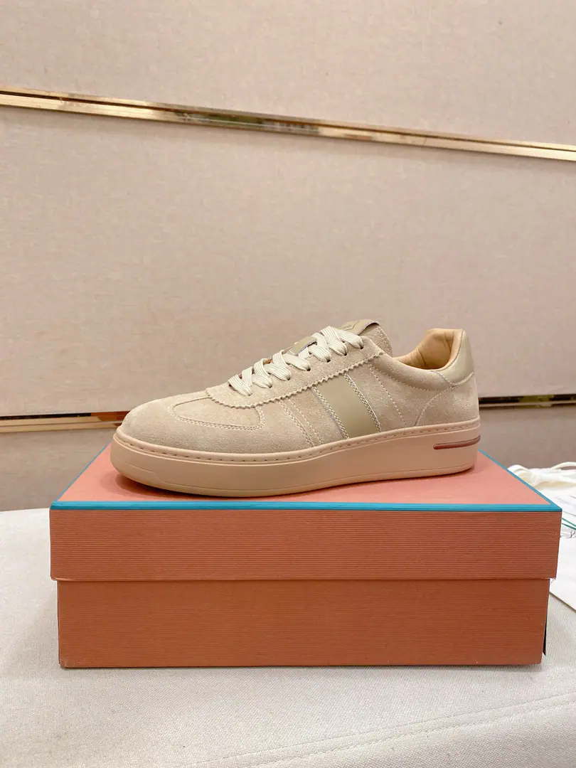 Plant prices: 🔥𝐥𝐨𝐫𝐨 𝐏𝐢𝐚𝐧𝐚 lpClassic LeFoo shoes., Italian Treasure brand., The only brand that matches Ames.！Wear them to know we can't fail our feet., The shoe face is imported with a pair of air-flying noodles., Water-tied cattle mats and feet Official original glass floor, The locket.. Unique original packaging（The medal.➕Brand paper➕Outbox➕Handbag.）Codes: 38-44. - It's a deal.45-46