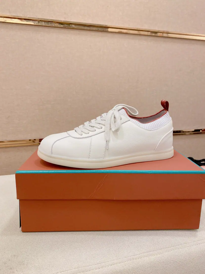 Plant prices: 🔥𝐥𝐨𝐫𝐨 𝐏𝐢𝐚𝐧𝐚 lpClassic LeFoo shoes., Italian Treasure brand., The only brand that matches Ames.！Wear them to know we can't fail our feet., The shoe is imported into the velvet., In the skin of the watered cow.➕Skins and feet. Official original glass floor, The locket.. Unique original packaging（The medal.➕Brand paper➕Outbox➕Handbag.）Codes: 38-44 - It's a deal.45-46