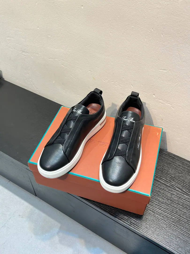 Loropiana Noyukia. LPMen's shoes., The original plant's skin is a sling. It's really nice., Lazy., Relax., Behave, Comfortable. And the color is a lot of choice., It's nice to have clothes on., size. 39-44 【38, 45Custom】