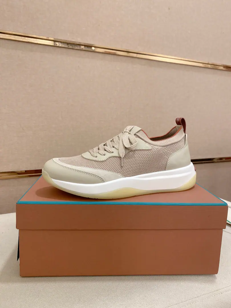 Plant prices: 🔥𝐥𝐨𝐫𝐨 𝐏𝐢𝐚𝐧𝐚 lpClassic LeFoo shoes., Italian Treasure brand., The only brand that matches Ames.！Wear them to know we can't fail our feet., The shoe face is imported with a pair of air-flying noodles., Water-tied cattle mats and feet Official original glass floor, The locket.. Unique original packaging（The medal.➕Brand paper➕Outbox➕Handbag.）Codes: 38-44. - It's a deal.45-46