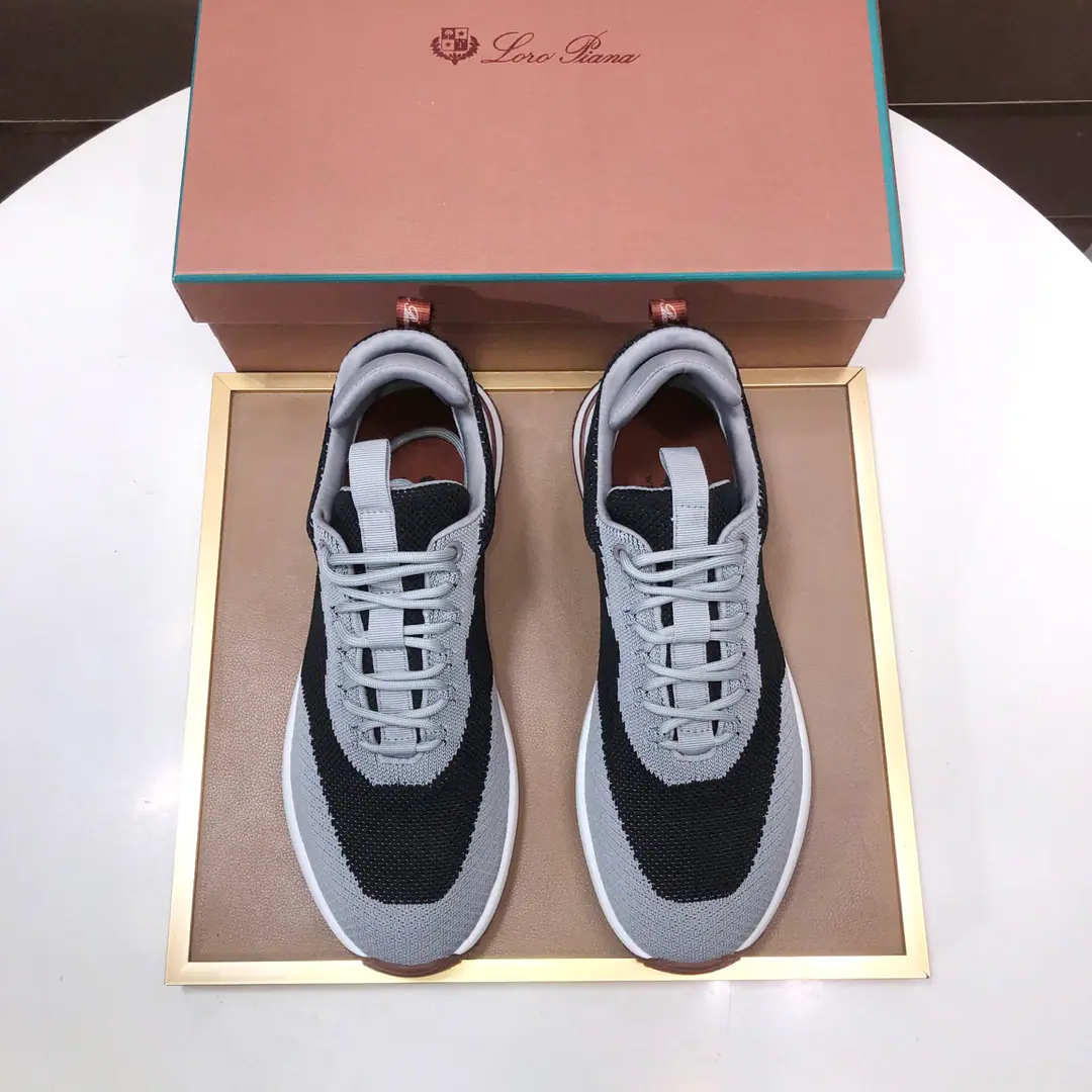 Get out of the factory. 【𝐥𝐨𝐫𝐨 𝐏𝐢𝐚𝐧𝐚 】lpClassic LeFoo shoes., Italian Treasure brand., The only brand that matches Ames.！Wear them to know we can't fail our feet., I'll have a little wool on my shoe., In the skin of the watered cow.➕Skins and feet. Official original glass floor, The locket.. Unique original packaging（The medal.➕Brand paper➕Outbox➕Handbag.）Codes: 38-46(45 46Custom)