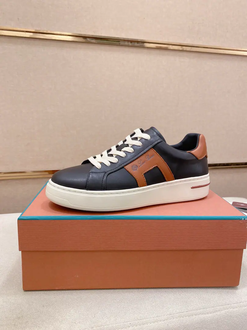 Plant prices: 🔥𝐥𝐨𝐫𝐨 𝐏𝐢𝐚𝐧𝐚 lpClassic LeFoo shoes., Italian Treasure brand., The only brand that matches Ames.！Wear them to know we can't fail our feet., The shoe face is imported with a pair of air-flying noodles., Water-tied cattle mats and feet Official original glass floor, The locket.. Unique original packaging（The medal.➕Brand paper➕Outbox➕Handbag.）Codes: 38-44. - It's a deal.45-46