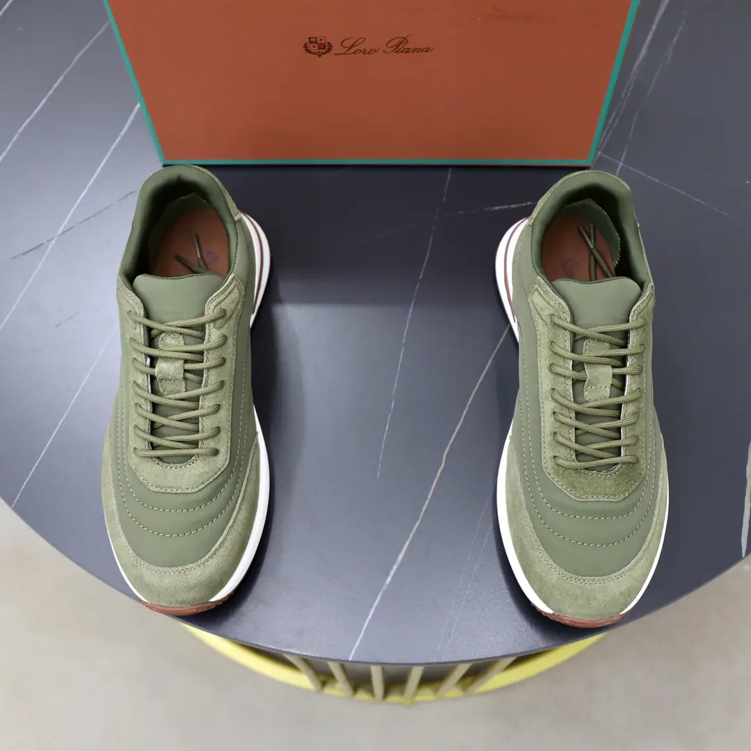 Get out of the factory. LP It's a new home. Loro Pian* Noyun.*- Hey, Jaya. Week End Walk Men's net-faced cow skins swipe hairy leisure shoes. Official sales price RMB, This is a leisure shoe.WindFibre needles., Shows a distinctive stereo effect., Unique layout slightly narrows in the middle, And the details of Nabagh are all in order.. Light rubber soles and edge nails increase ground grab and stability, The functional detail of modern beauty adds a smooth style to the shoes.. The shoe face is a swirling cow. KummelA cushion is embedded inside the soles of light technical material on the external side of the rubber., Make the weights more even, Take off the load between the steps. The leather eye is fixed straight on the sole of the shoe., To ensure stability Back with a cushion., To improve your comfort., The cabinet is full packaging and sale. Multi-Currently Optional！ Standard cabinet number: 38-44# （45.46.🉑I'll make sure I don't change it.）