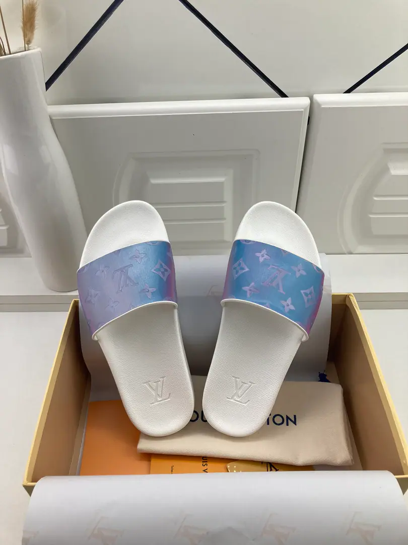High Version LouⅰsⅤuⅰtton👫Couple money., Private model., Nice shoes. Size:35-45