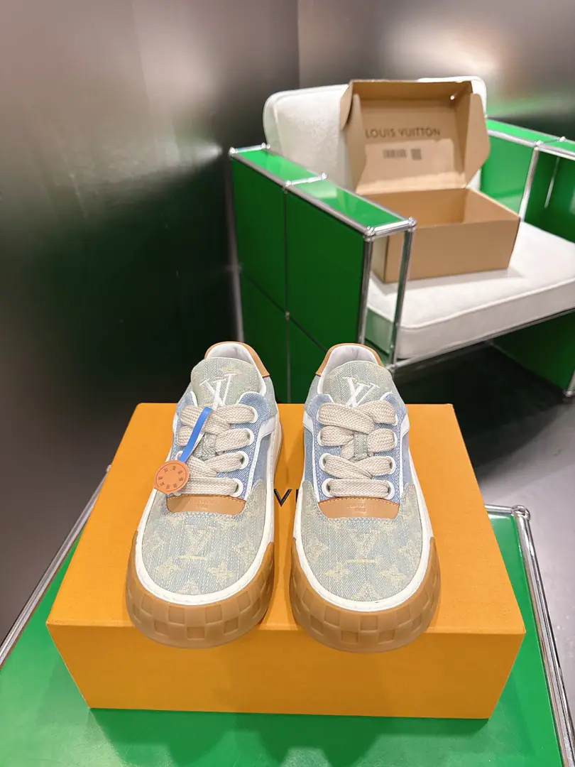 （k )LV Louis Vuitton.TILTED Sports shoes - Tetsu. Leisure shoes.‼️ IV Tilted I'll bring you a new shoe., Activation00The style of skateboarding., Add another standing option to the everyday pattern. Louis Vuitton. Monogram Patterns and Damier The classics of the glyphs.. A soft shape provides comfort to the feet., Don't make any more symphony with embroidery and the sculpturing.. Codes: 35-45