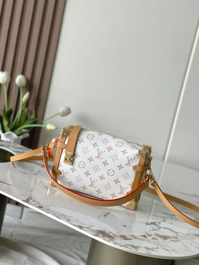 ParagraphM26287White flowers in sand dunes. Top First List Half steel hardware. c01Chip Paragraph Side Trunk The middle handbag is a classic brand. Monogram The canvas is soaked in soft and dune tweaks., And then we'll make visual contrasts with the leather.. ♪ Shining eyes ♪ S-lock Locks and metal horns, and then brushes.. 23.5 x 16.0 x 8.5 centimetres (Long x High x Kuan) • Monogram Dune Tiled canvas. • The leather side of the cow. • Built liner • Metal • S-lock Lock button • - We're going to pull the chain. • Acceptable 6.7 Inches of smartphones, Zippy The wallet., Keys., Lipsticks and headphones. • Shoulder belt.: Disableable, Adjustable • Half a band.: 45.0 centimetres • Half a length of the belt can be moved.: 55.0 centimetres • Hand handle.: Single handle., Disableable