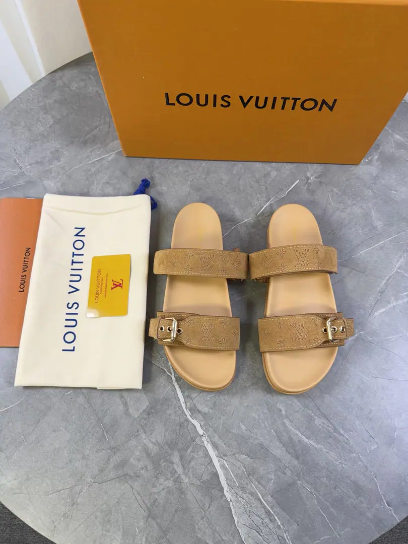 🌈LV | Louis Vuitton. ²⁰²³ 𝐬𝐬 🧡💚2026Spring and summer. Top Version‼️Original unamended The owner of the counter is making a new payment. Straw slippers New hardware.🆕 ❥Requisition level！It's a great sense of excellence.！A huge amount of money from domestic and international bloggers., Old and fashionable. The upper toe blew up.！The boss's push.★ ━━━━━ ЅᏇєєt ━━━━━ ▪️Shoe.: Original-made cow-coloured fabric ▪️Uchi.: Bulls. ▪️Otsumi!: Rubber high end base ▪️Shoes.: 35-46（46-45Custom without re-offer）Batch