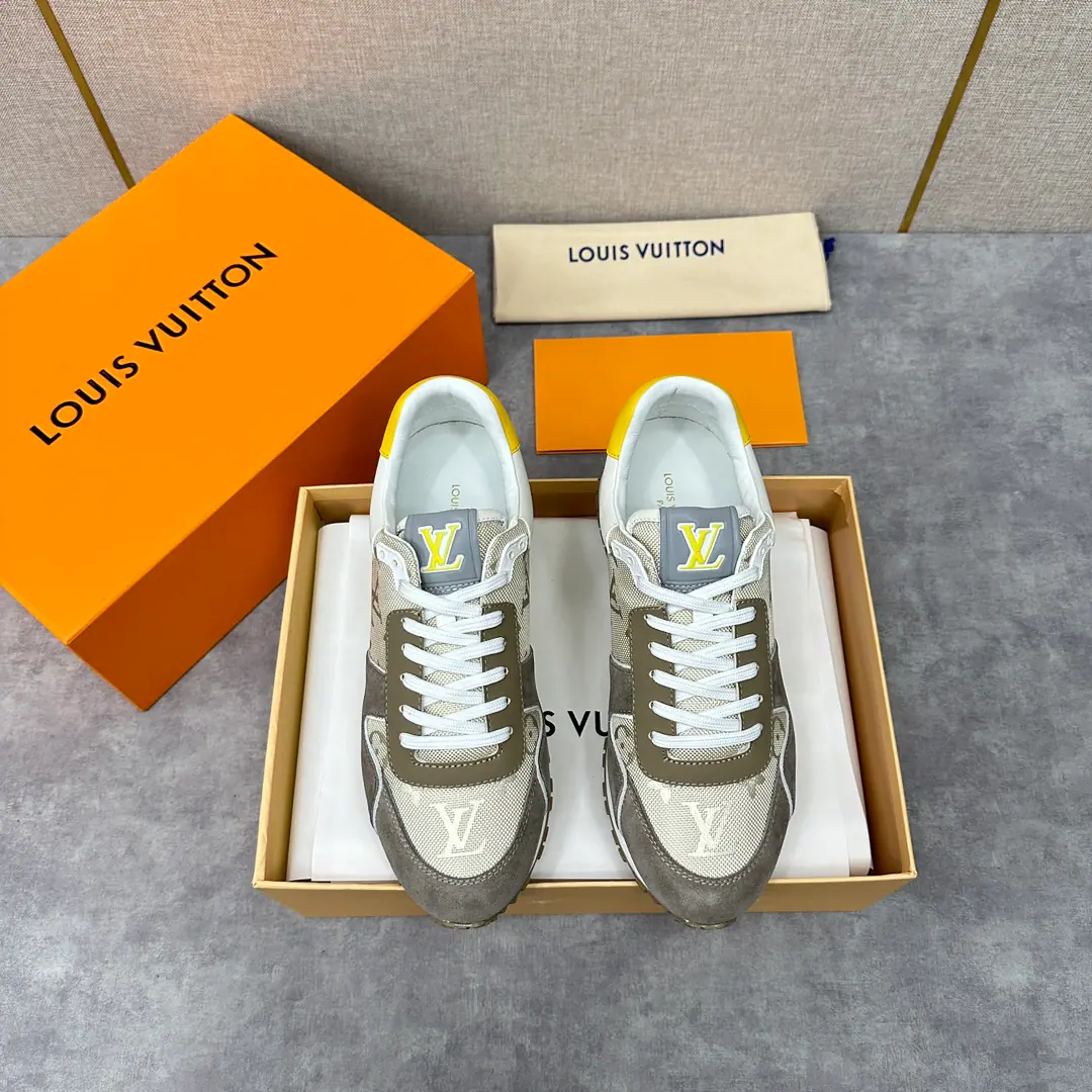 Top Version RUN AWAYSports shoes Use multiple material synthesizing impact colour designs The classic style of fashion is to use new fabric to collide with a new shape. Colors are colorful. This section of sports shoes, velvet-faced cattle leather andMonogramBring the fabric., A combination of handmade technology and rubber outside., The inspiration to carry on with the traditional sneakers.. L*VLetters and Louis.～Paris sign with the tongue and the shoes.. A hundred.～ Standard cabinet number: 39～44# （38.45.46🉑️Do it.）