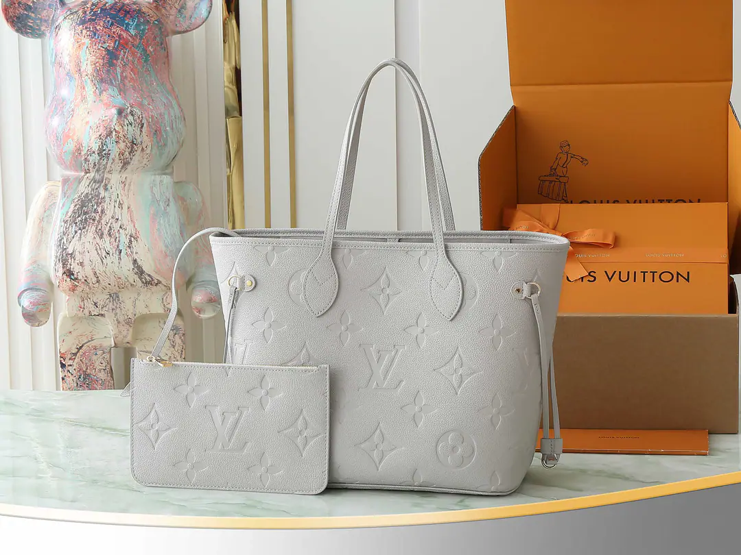 【Top First List It's so exclusive.】M13758Fog M45686 Full-skin-flash shopping bags series Neverfull Medium Handbag Paragraph Neverfull Medium Handbag for material. Monogram Empreinte Particle leather, Microfibre liner and metal fittings. Tighten or relax the sideband., You can switch your skills or your style.. The zipper bag should be used alone.. Detailed features31 x 28 x 14 centimetres(Length x High x Kuan)