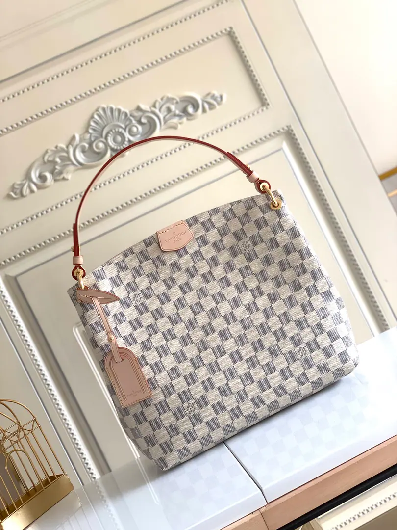 ✅ Top First List M42249 White powder.monogramThe canvas is all steel and hardware. Nice pair of flowers. Fashion. It's for a mix of styles. Easy and ultra-capacity design Easy and practical.. Dimensions: 35*30*11 cm