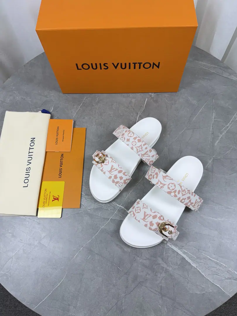 🌈LV | Louis Vuitton. ²⁰²³ 𝐬𝐬 🧡💚2026Spring and summer. Top Version‼️Original unamended The owner of the counter is making a new payment. Straw slippers New hardware.🆕 ❥Requisition level！It's a great sense of excellence.！A huge amount of money from domestic and international bloggers., Old and fashionable. The upper toe blew up.！The boss's push.★ ━━━━━ ЅᏇєєt ━━━━━ ▪️Shoe.: Original-made cow-coloured fabric ▪️Uchi.: Bulls. ▪️Otsumi!: Rubber high end base ▪️Shoes.: 35-46（46-45Custom without re-offer）Batch